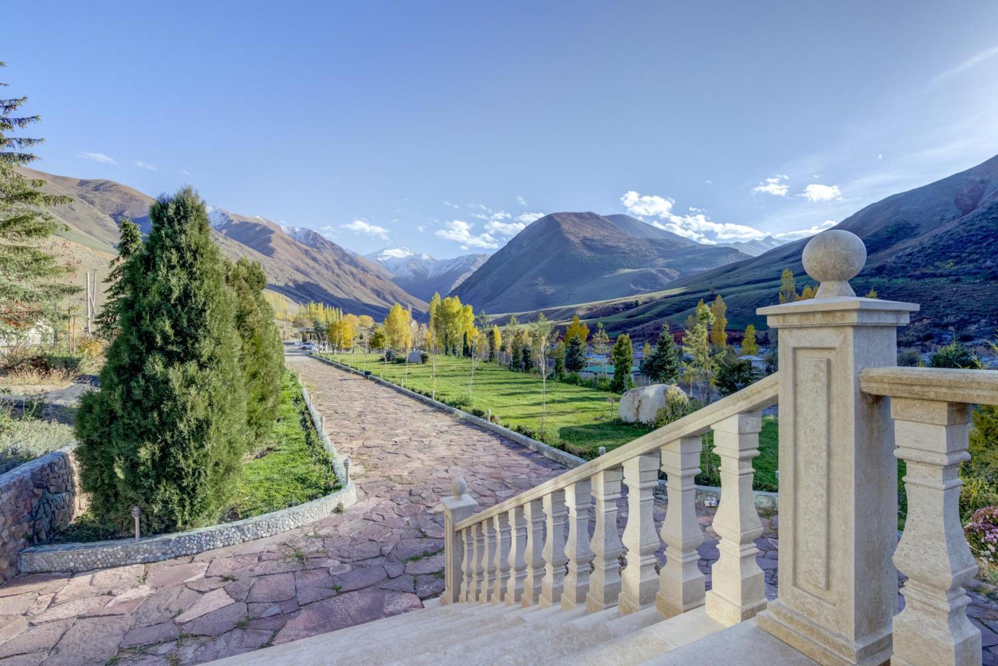 Mountain View Hot Spring Resort Bishkek Exteriör bild
