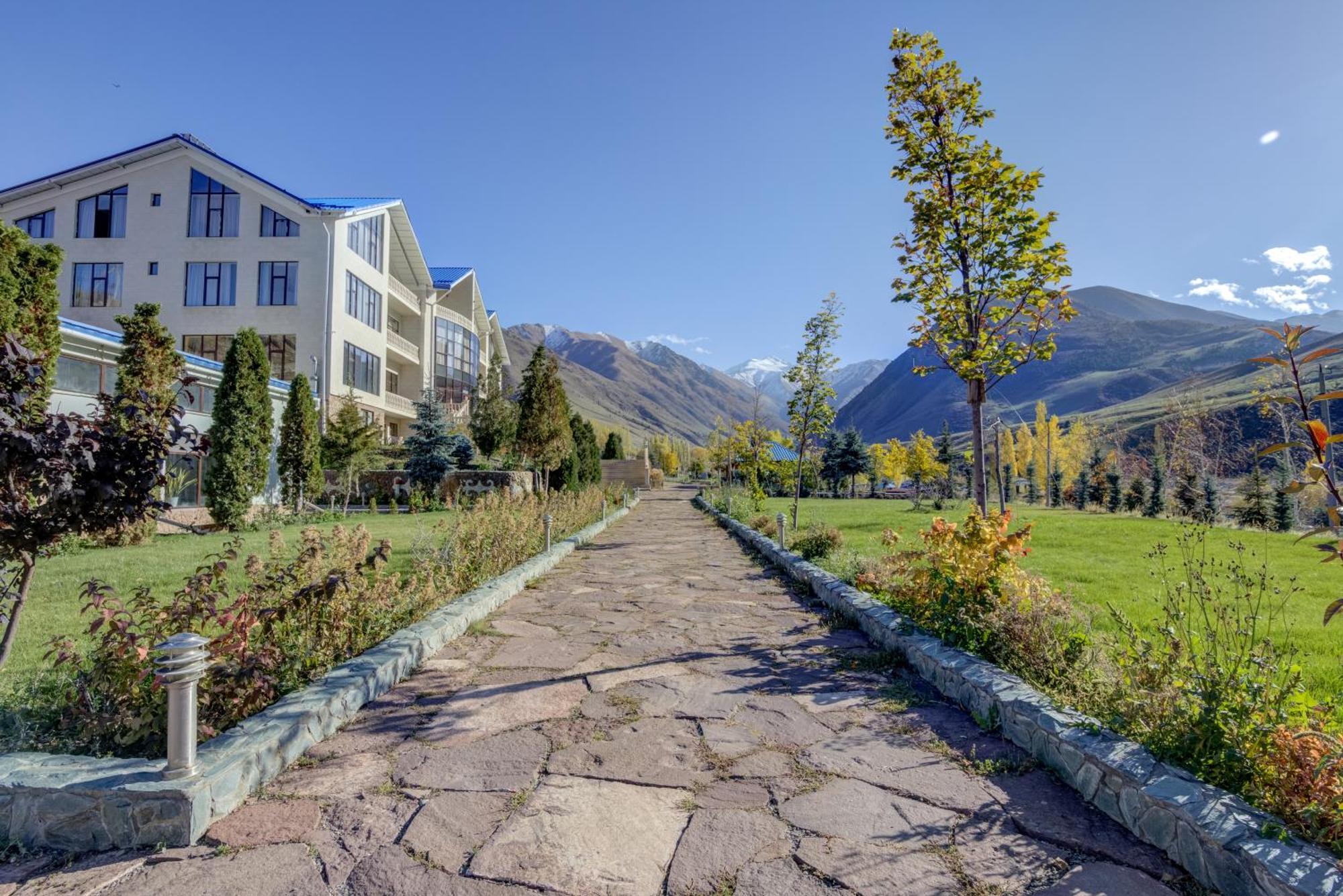 Mountain View Hot Spring Resort Bishkek Exteriör bild