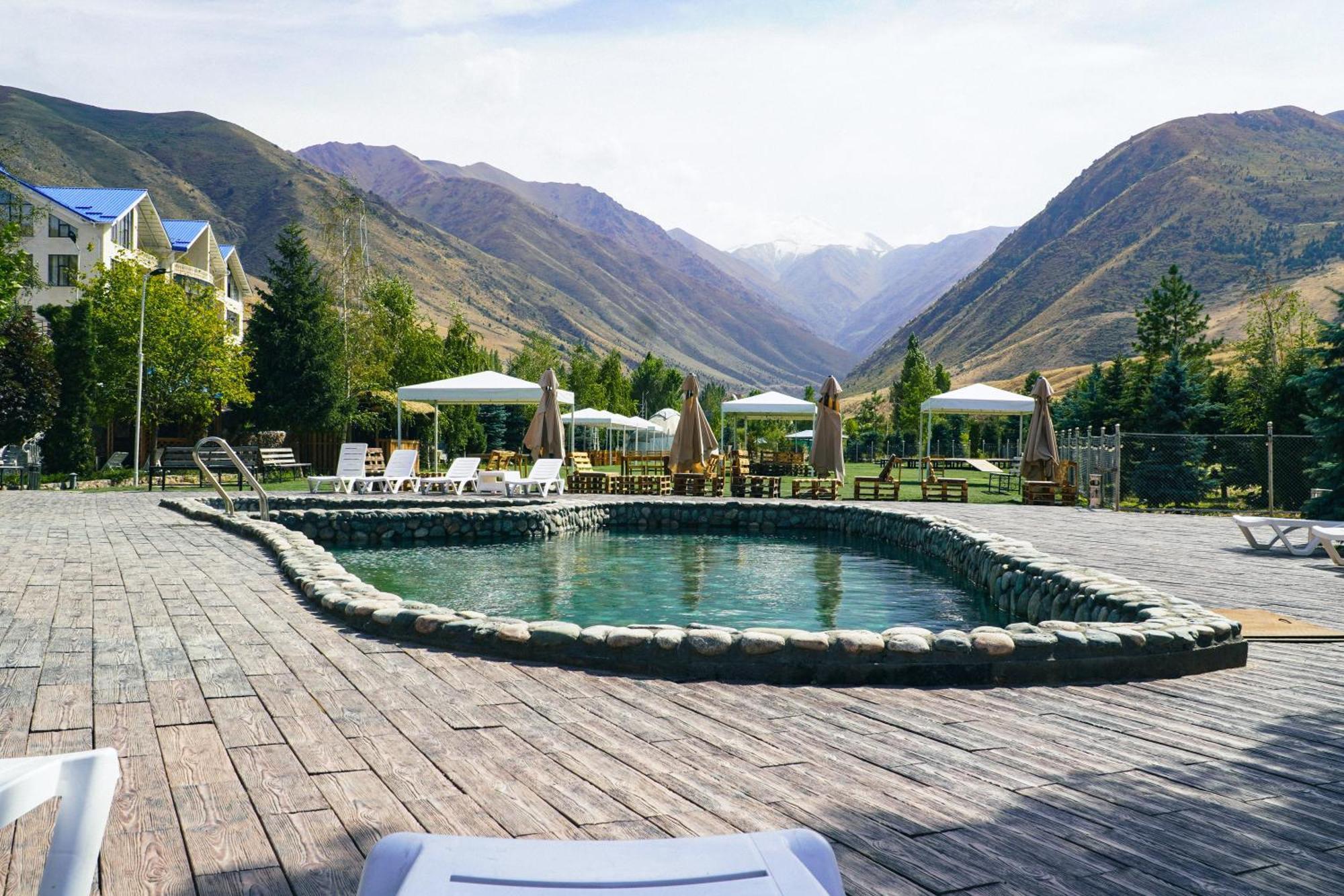 Mountain View Hot Spring Resort Bishkek Exteriör bild