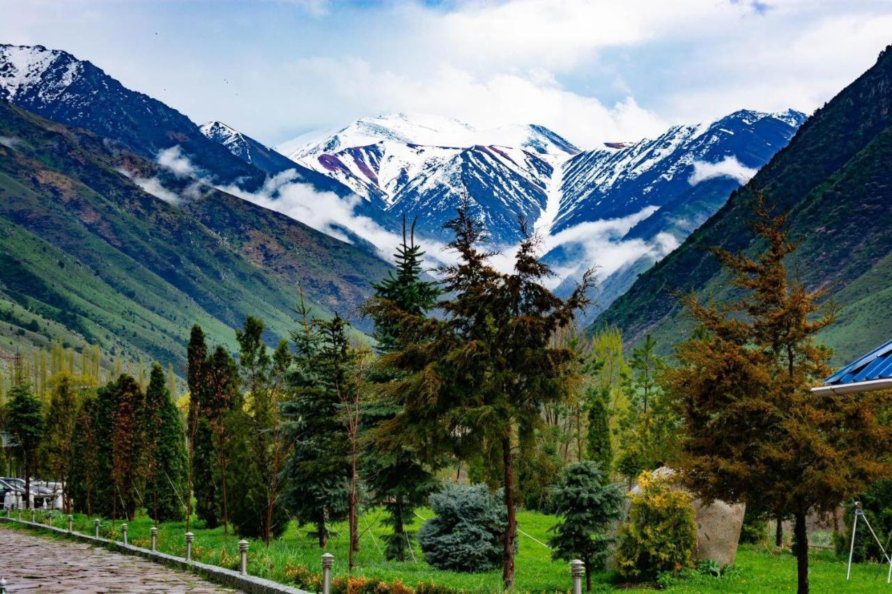Mountain View Hot Spring Resort Bishkek Exteriör bild